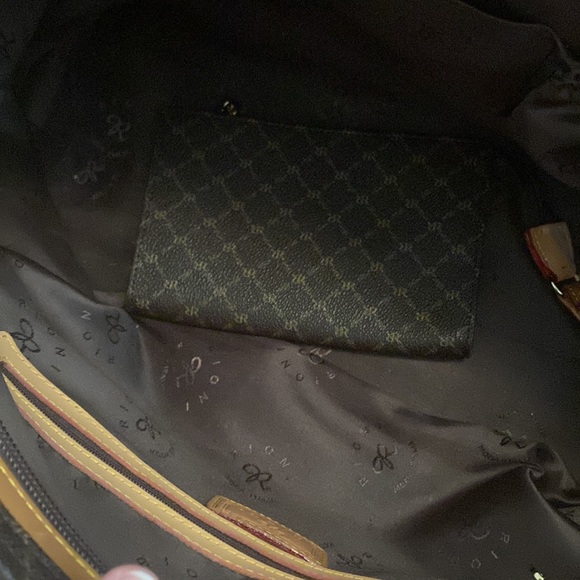 Rioni Italian Leather Bag - Picture 10 of 16